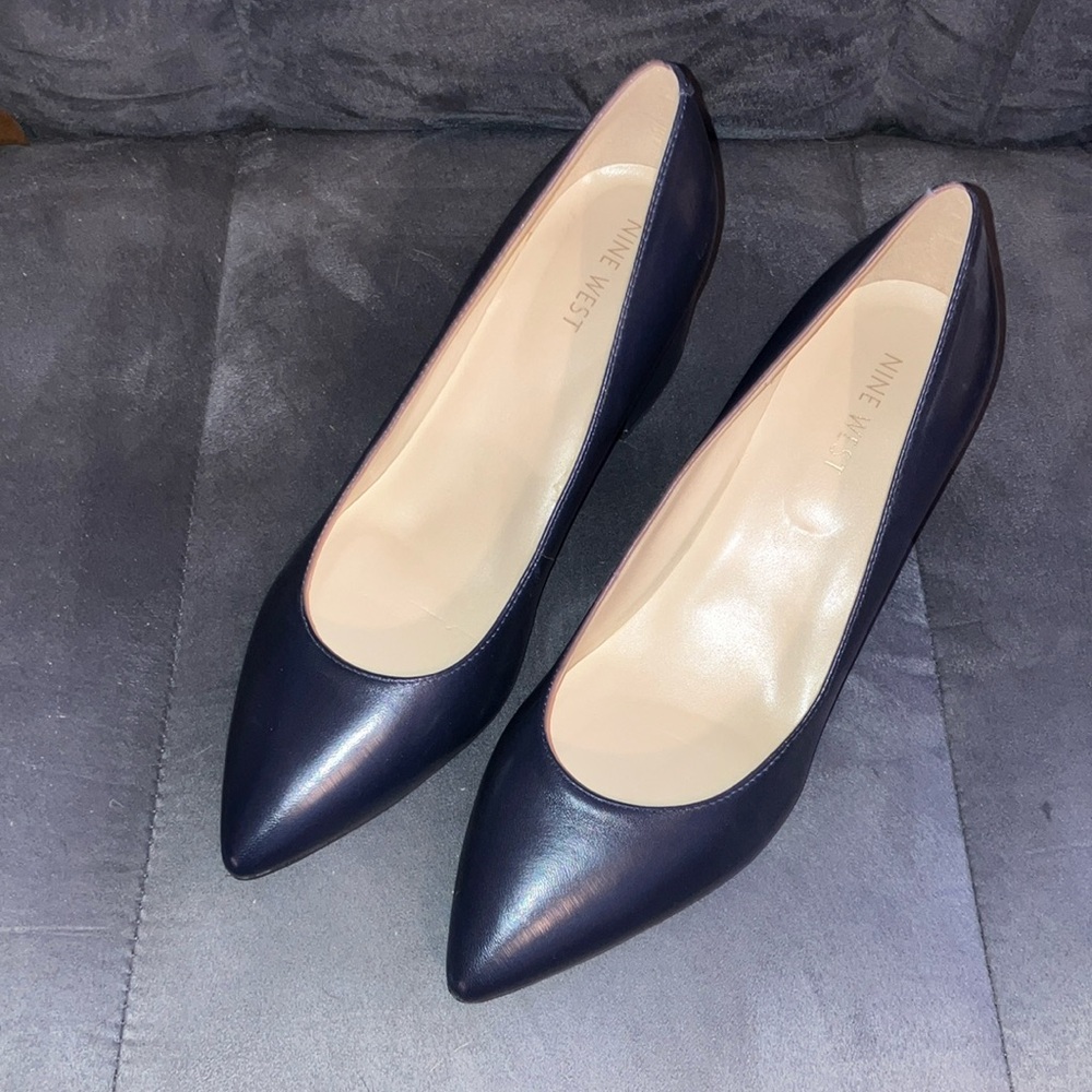 Nine West Navy Blue Box Heel Pumps 8M
